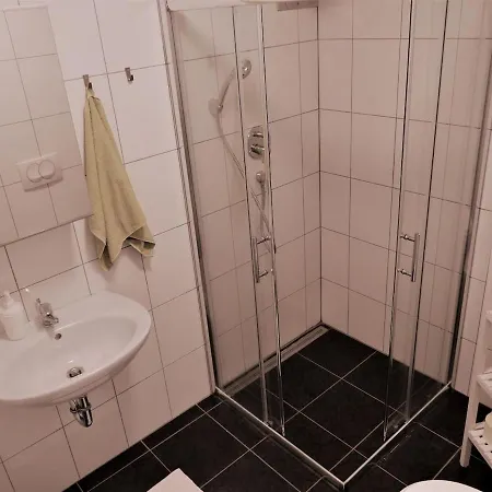 D&n Apartment *