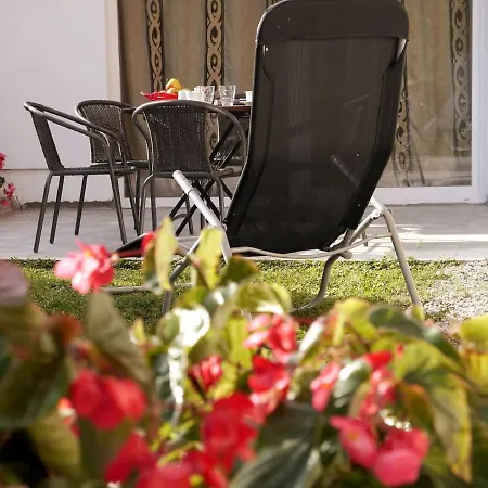 D&n Apartment *